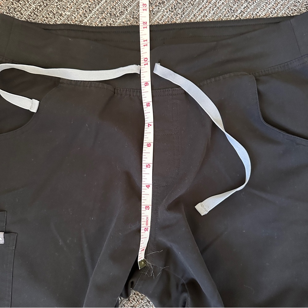 Figs Kade Cargo Scrub Pants Black women’s M - Picture 13 of 16